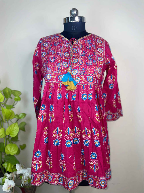 Berry Pop Top, Short Kurti