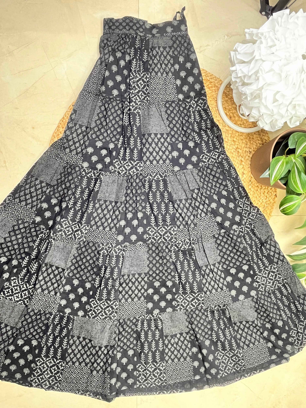 Charcoal Short Cropped Top Paired with Flared Long Black Skirt