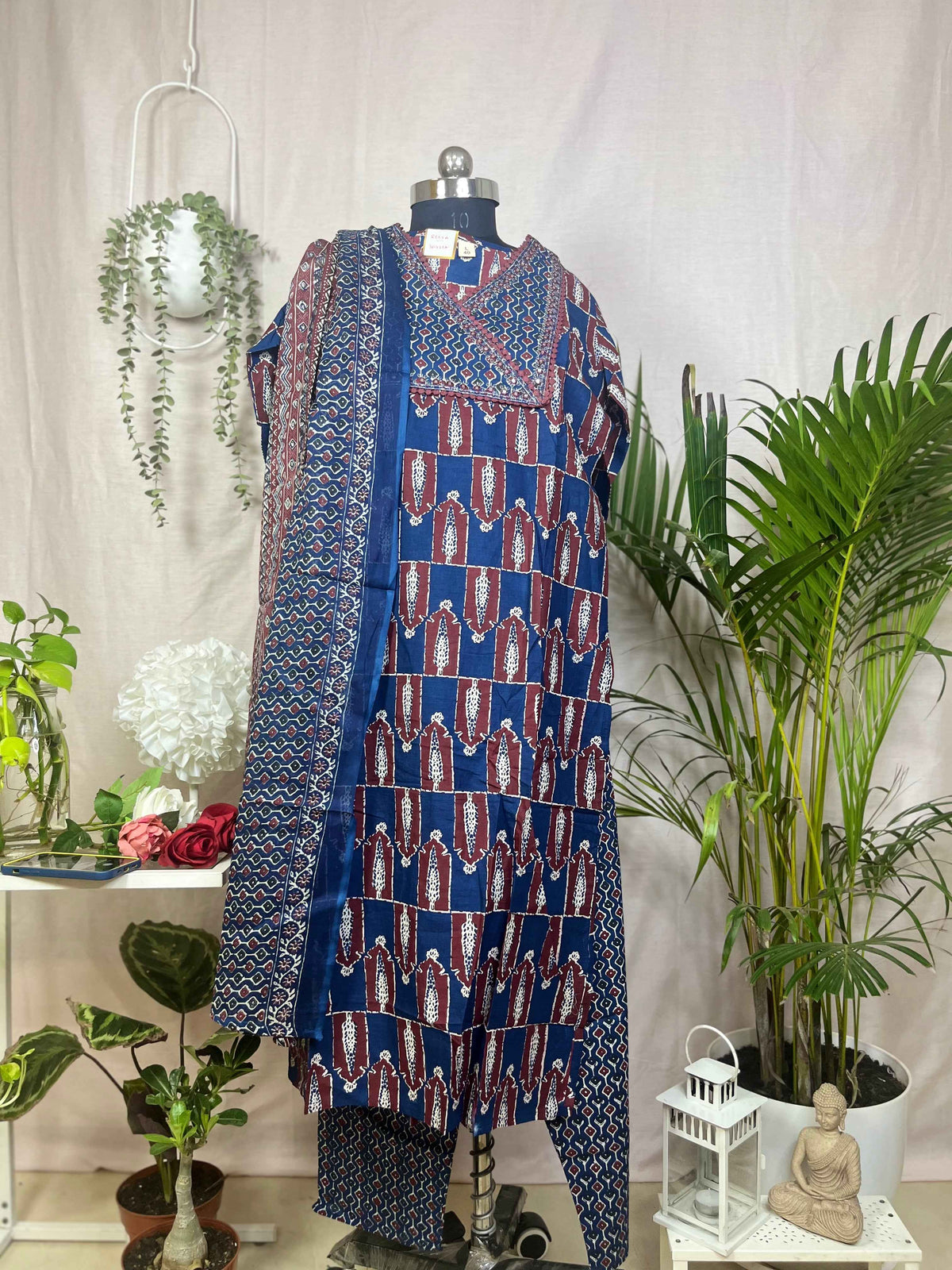 Vaani Navy Maroon Cotton 3 Pcs Suit Set